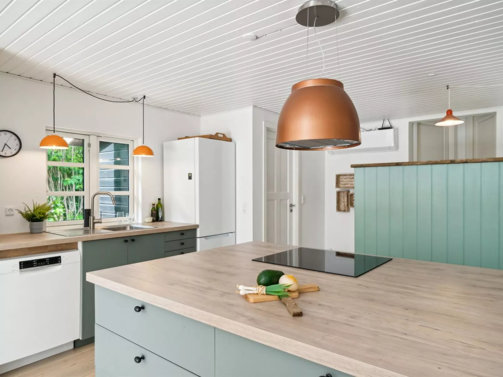 "Riana" - 700m from the sea