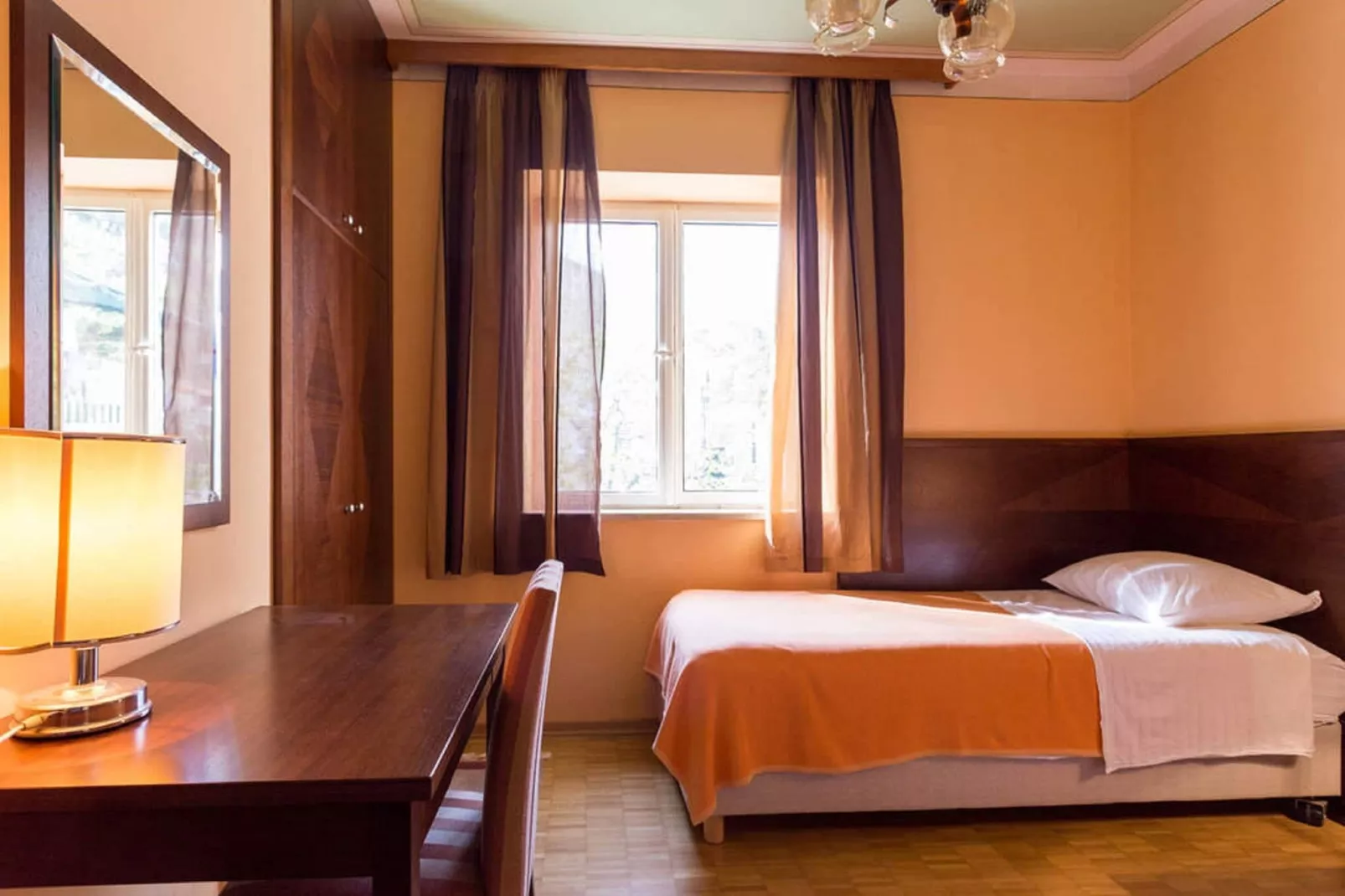 Apartments Sipa - Superior Two Bedroom Apartment with Balcony and Sea View (Apartman F)