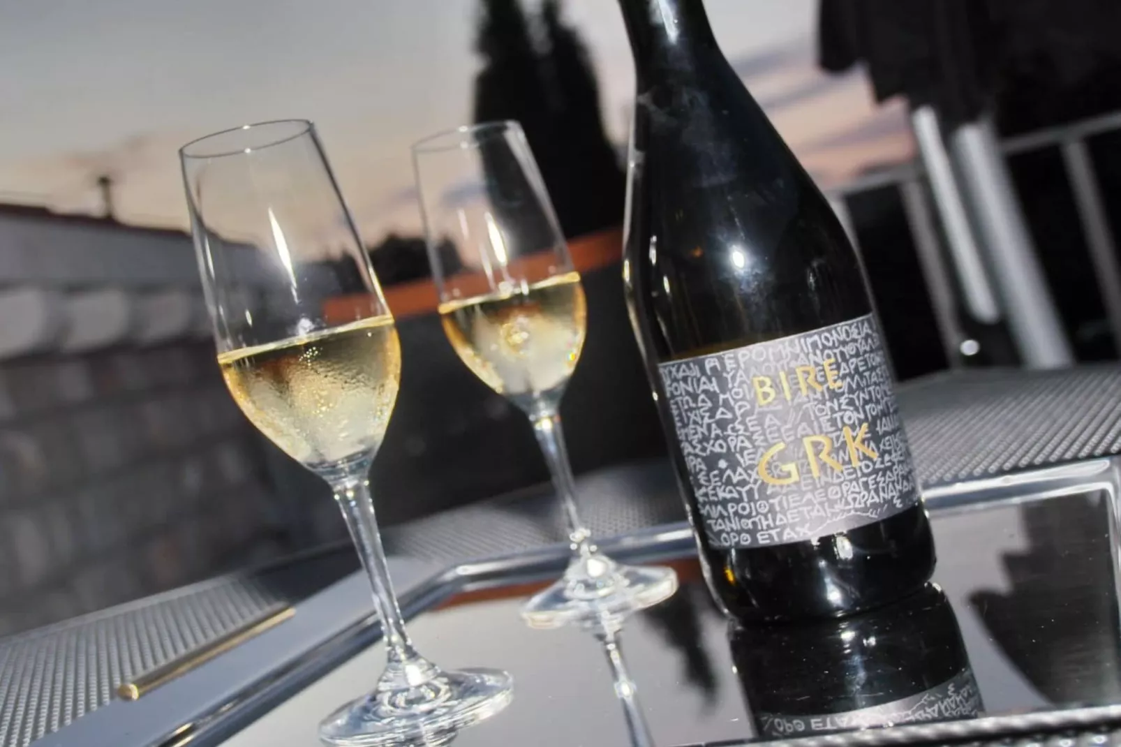 Apartments Sweet Escape - Studio Apartment with Terrace and Sea View (1)-Eetkamer