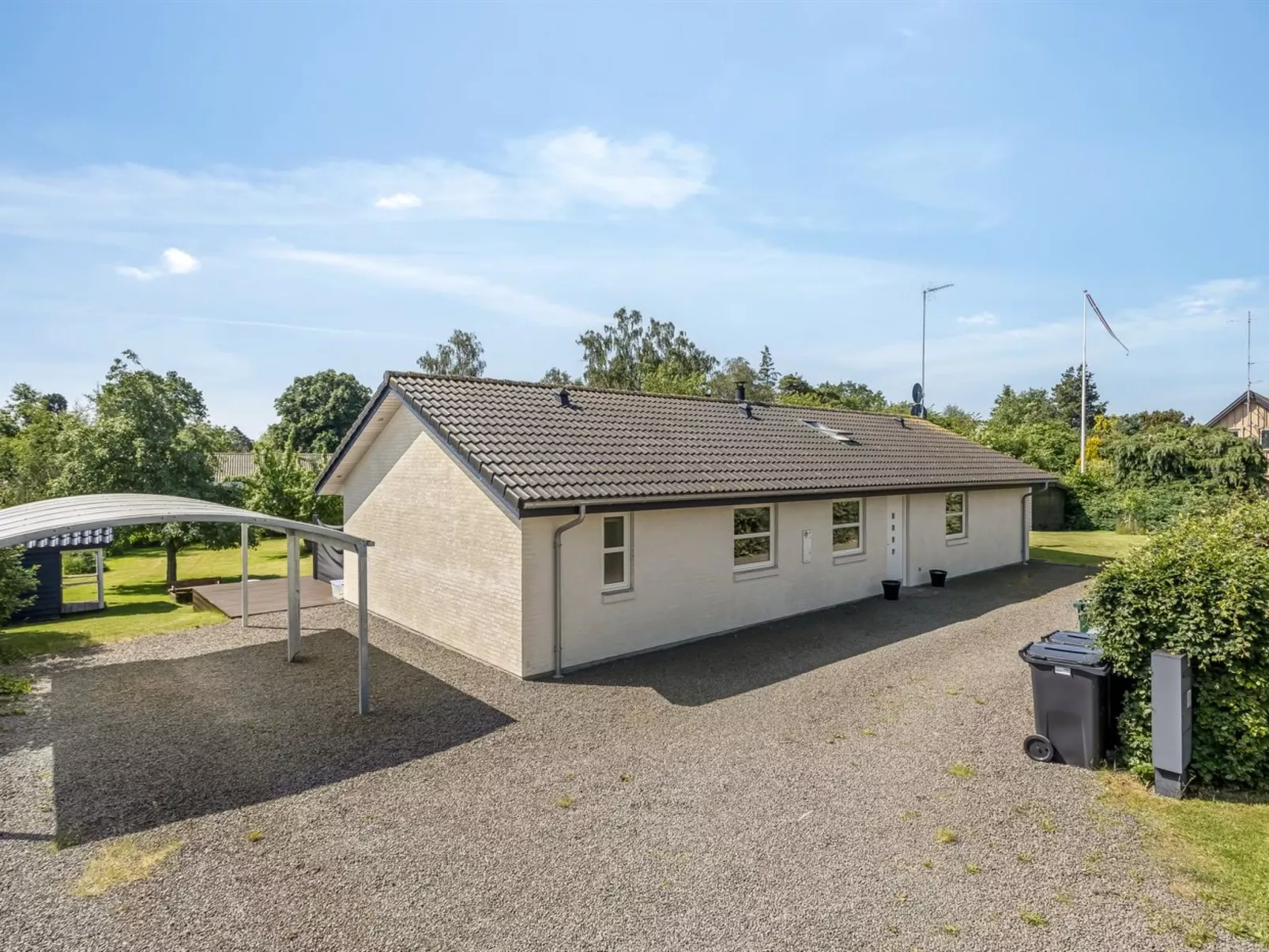 "Laulu" - 200m from the sea