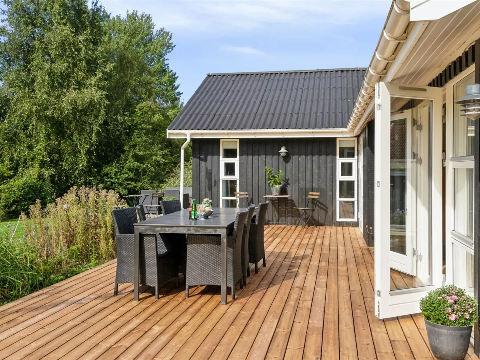 "Maureen" - 300m from the sea