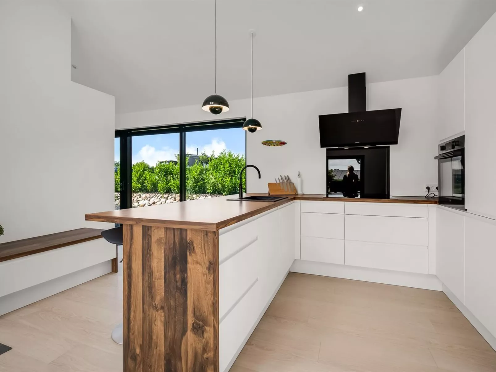 "Merve" - 250m from the sea