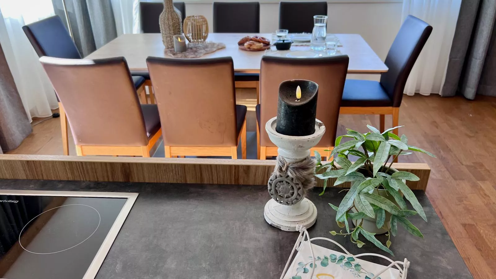 Winzerchalet-Eetkamer