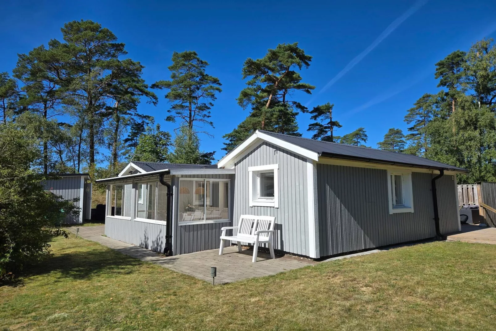 Gezellig huisje op Varmdo vlakbij het strand-Buitenlucht