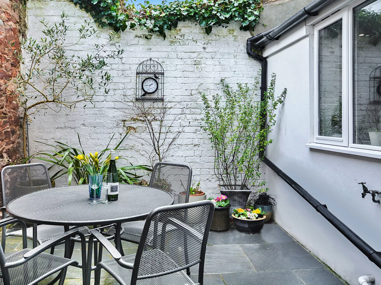 One The Green, Kingsand