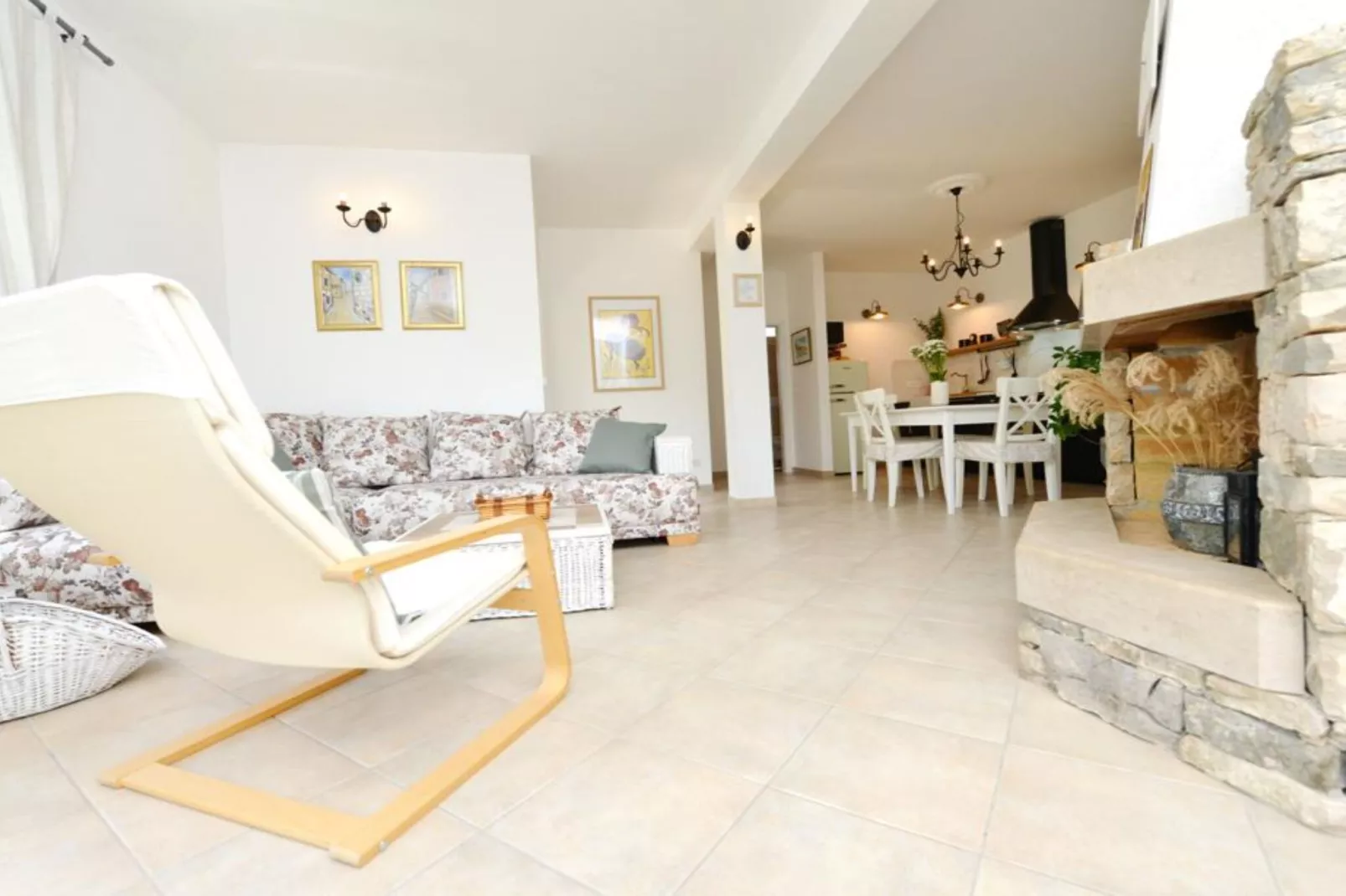 Two-Bedroom Apartment (Maslina)