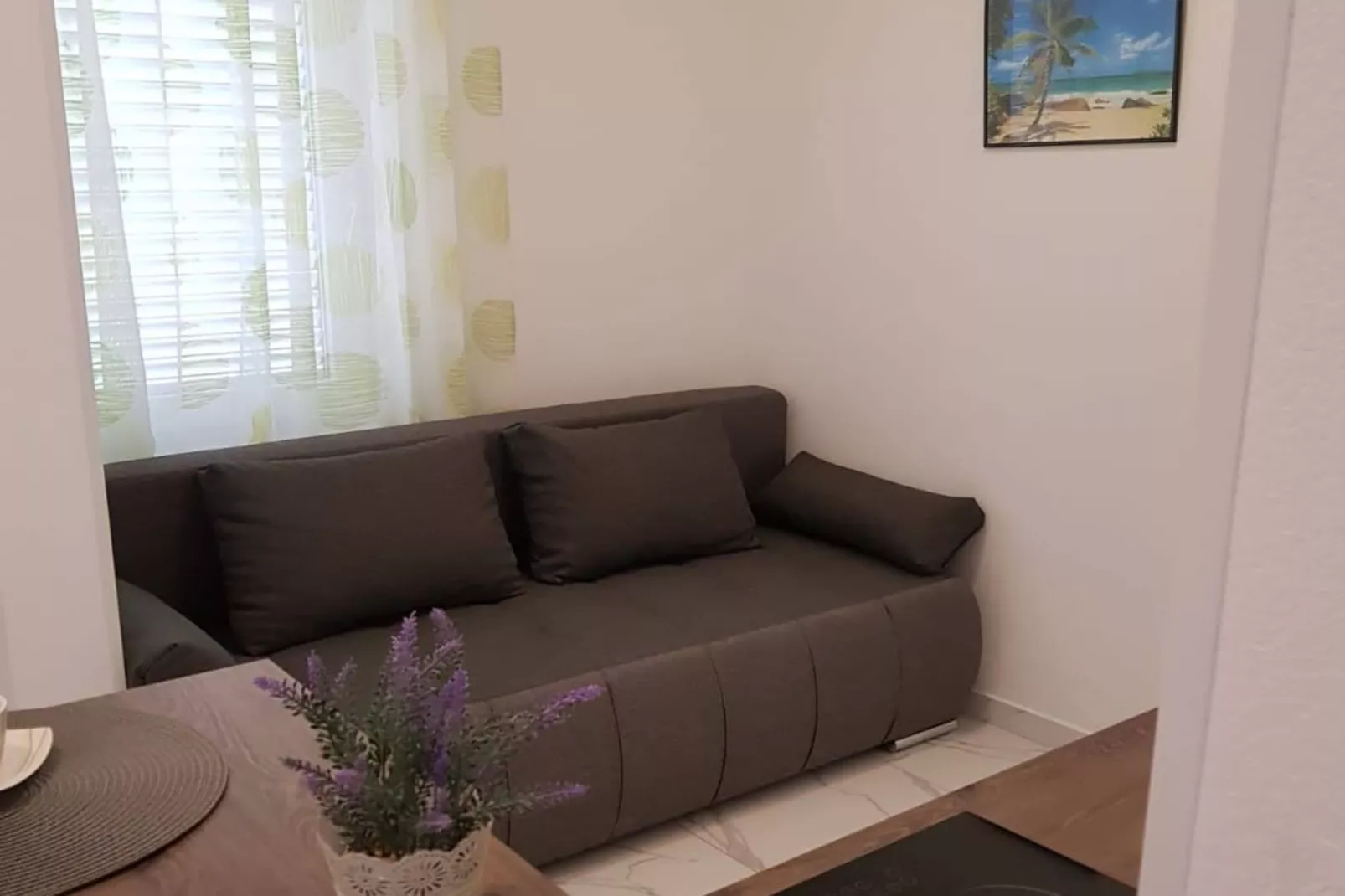 One-Bedroom Sea View Apartment