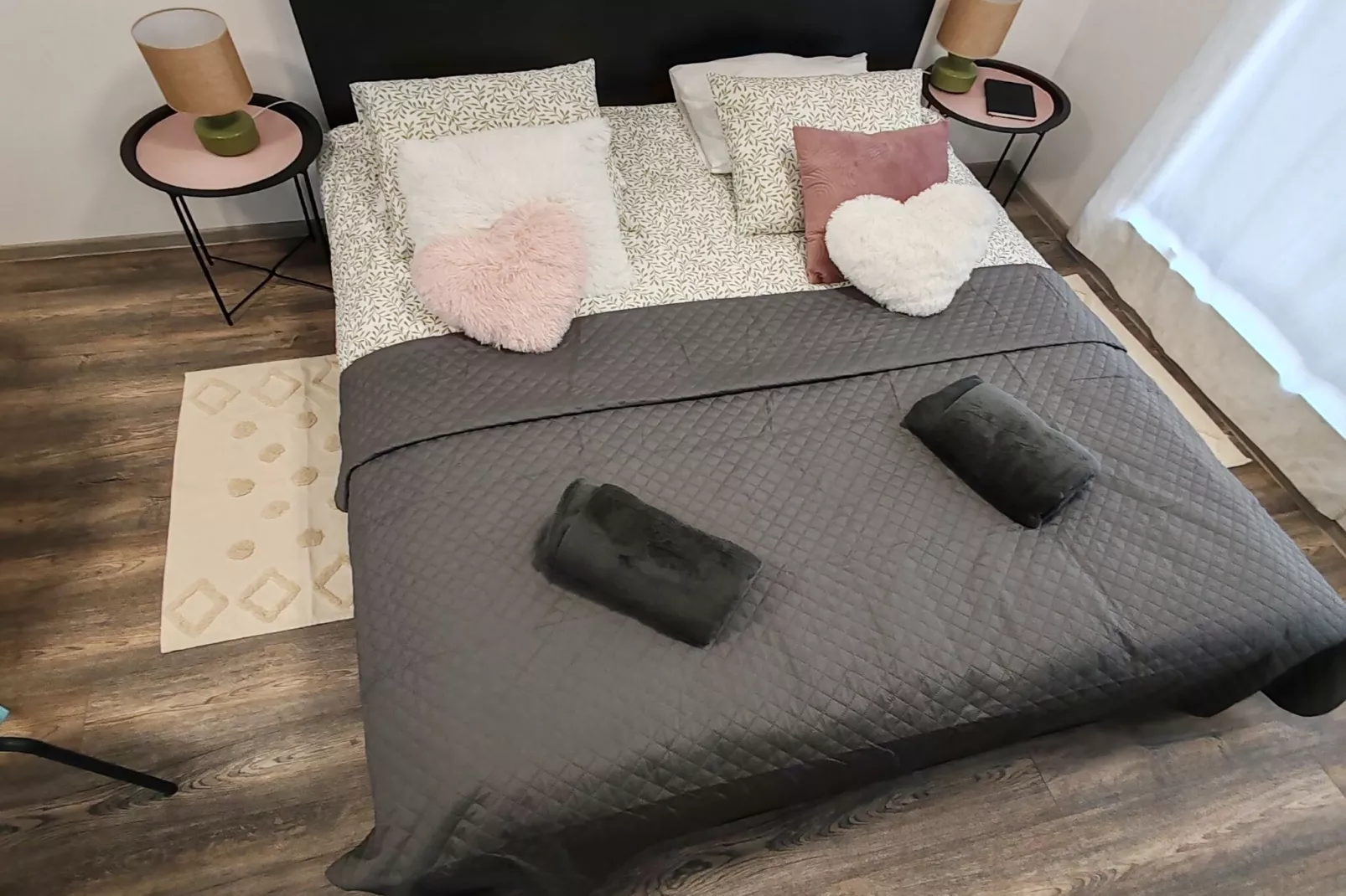 Studio Apartment Enter - Studio Apartment With Terrace