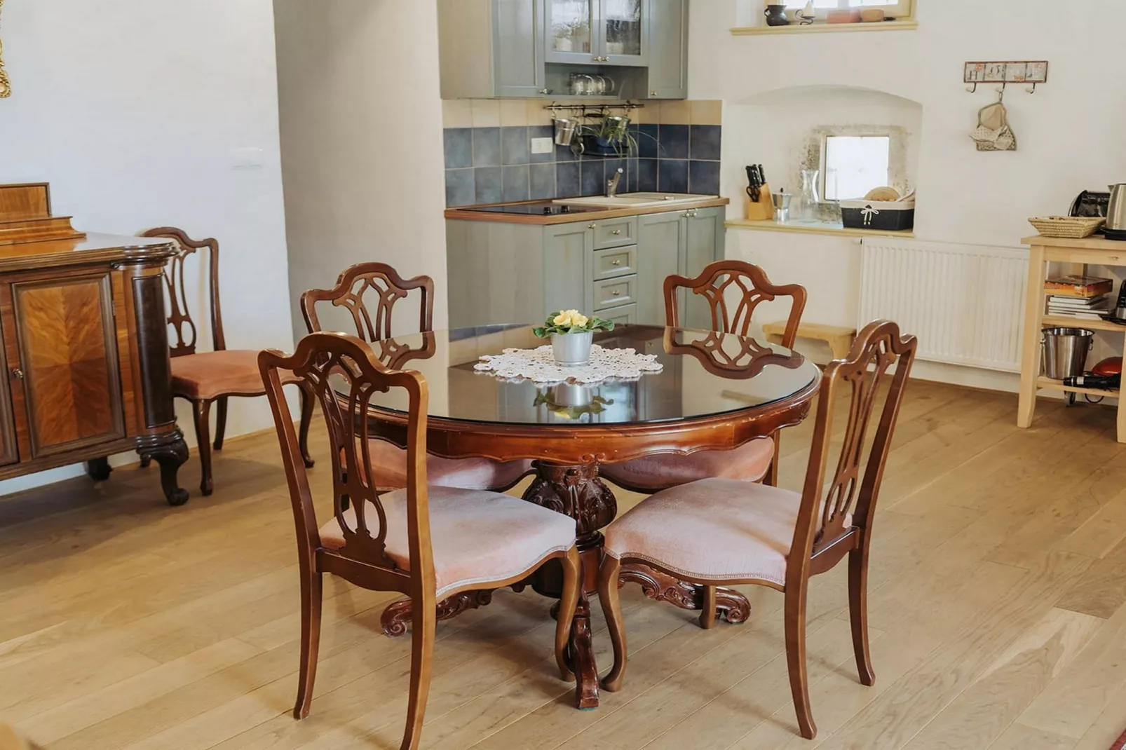 Enchanted Misty Valley Cottage Apartments - One Bedroom Apartment (owner 1)