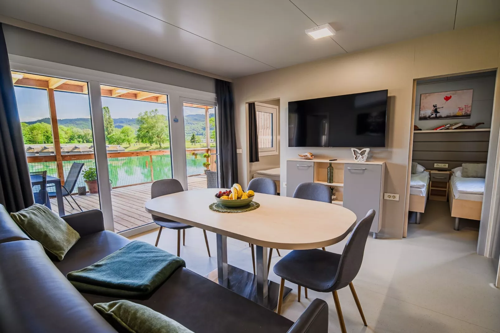 Lakeside Luxury Retreat Mobile Homes with Thermal Riviera Tickets - Three Bedroom Mobile Home 15\/017