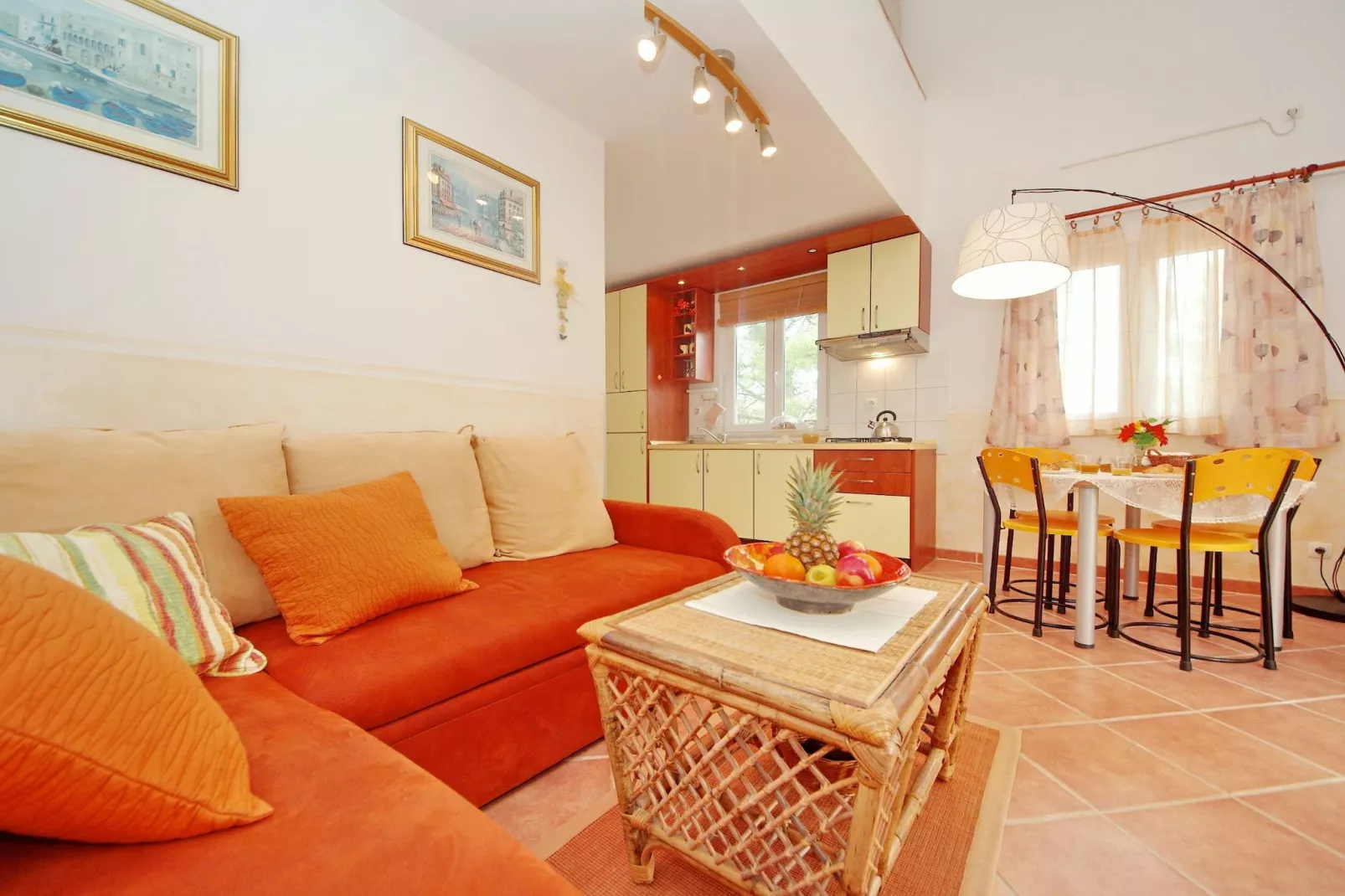 Seafront Apartments Deveron - Studio Apartment with Balcony and Sea View (Jelsa)