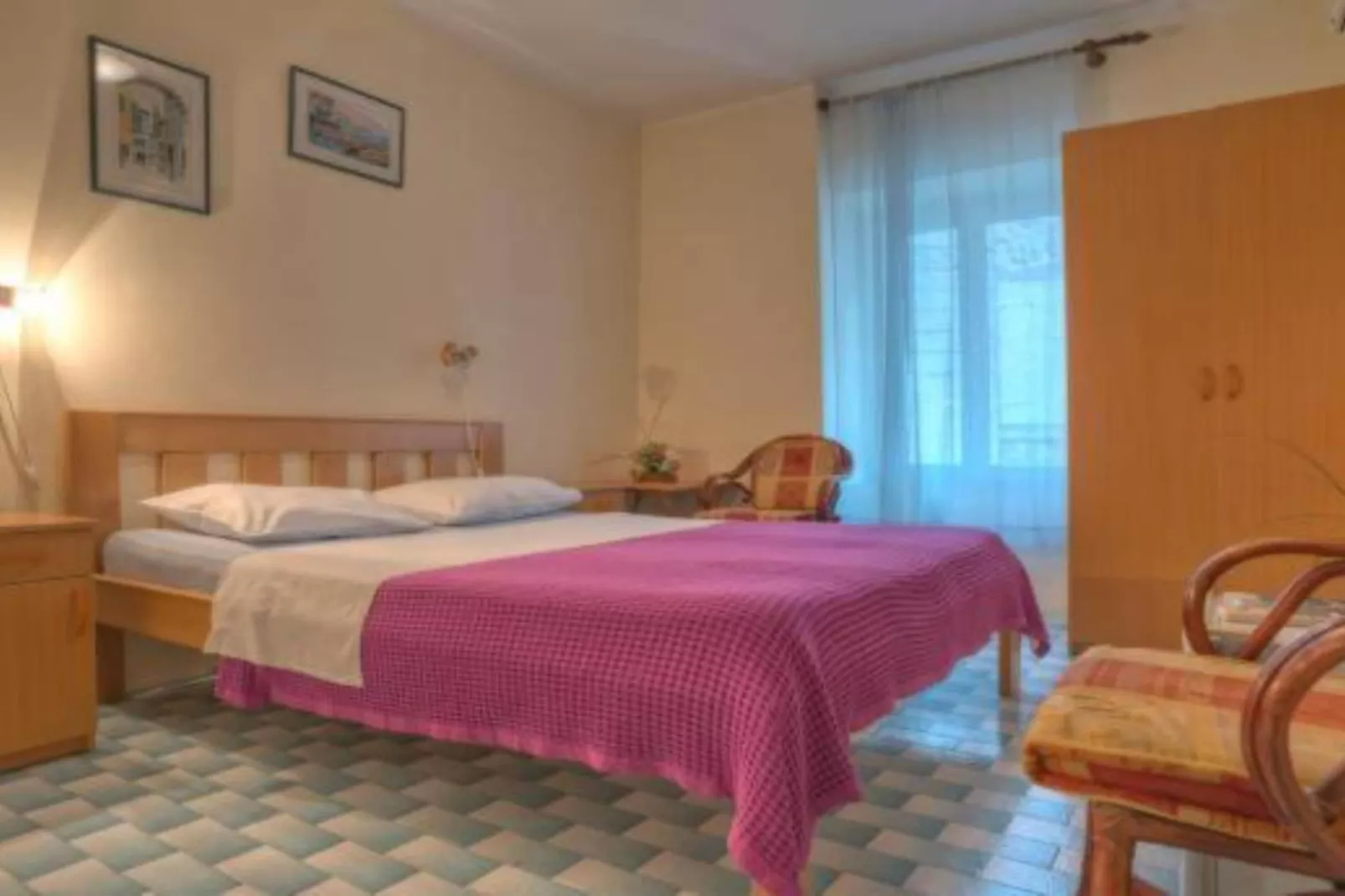 Quaint & Affordable Stay in Budva Traditional Stone House - Family Room 2