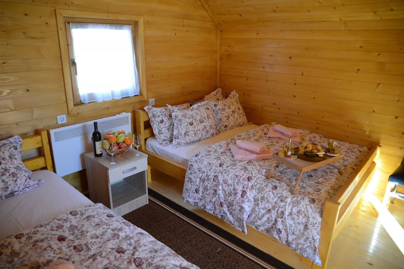Cozy Berane Stay in Ski Area with On-Site Restaurant - Comfort Cottage with balcony