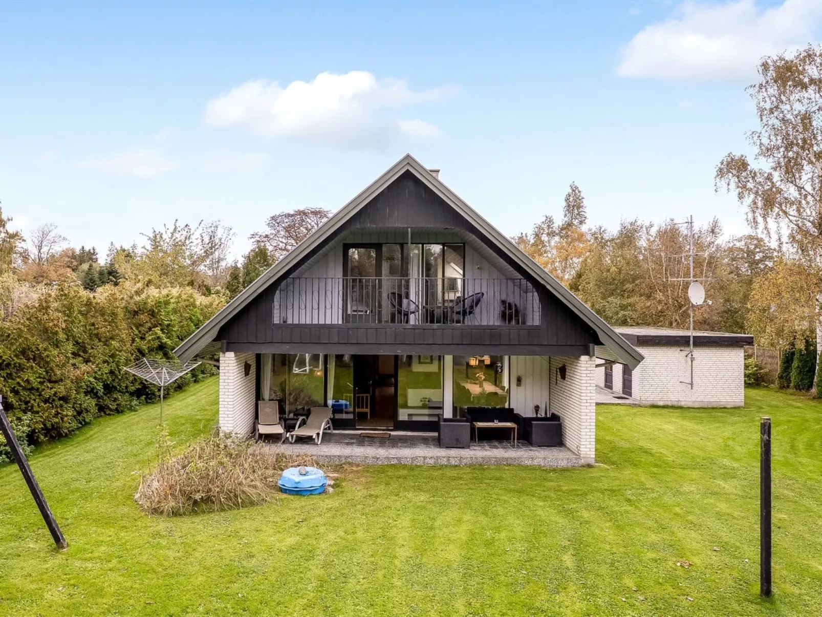 "Gia" - 500m from the sea