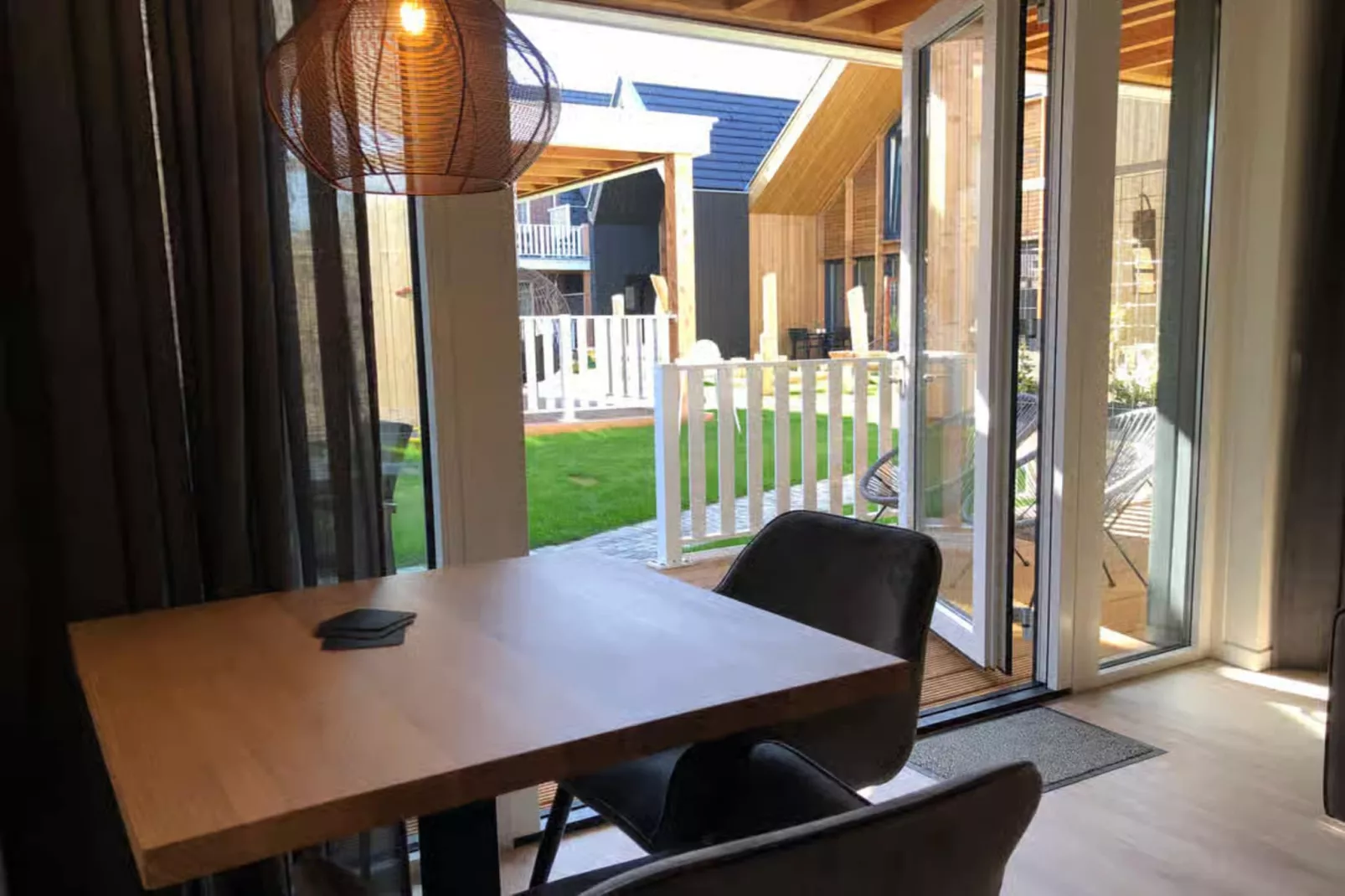 Plein 40 Lodge 2 - Eetkamer