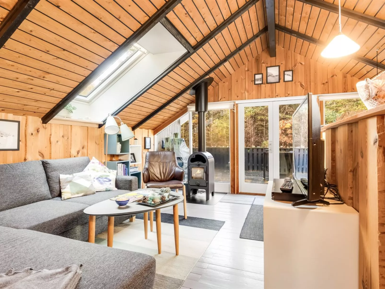 "Else" - 470m from the sea