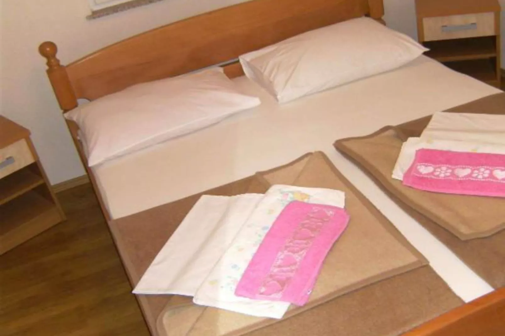 Double bed 4