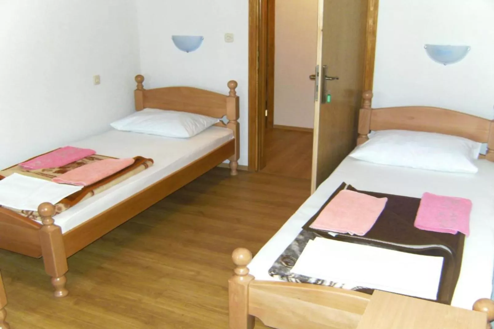 Twin room 7