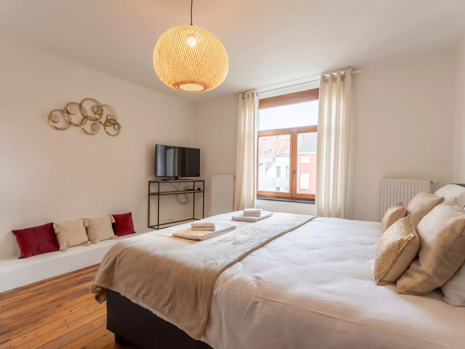 Notre Refuge - Your Belle Époque Escape