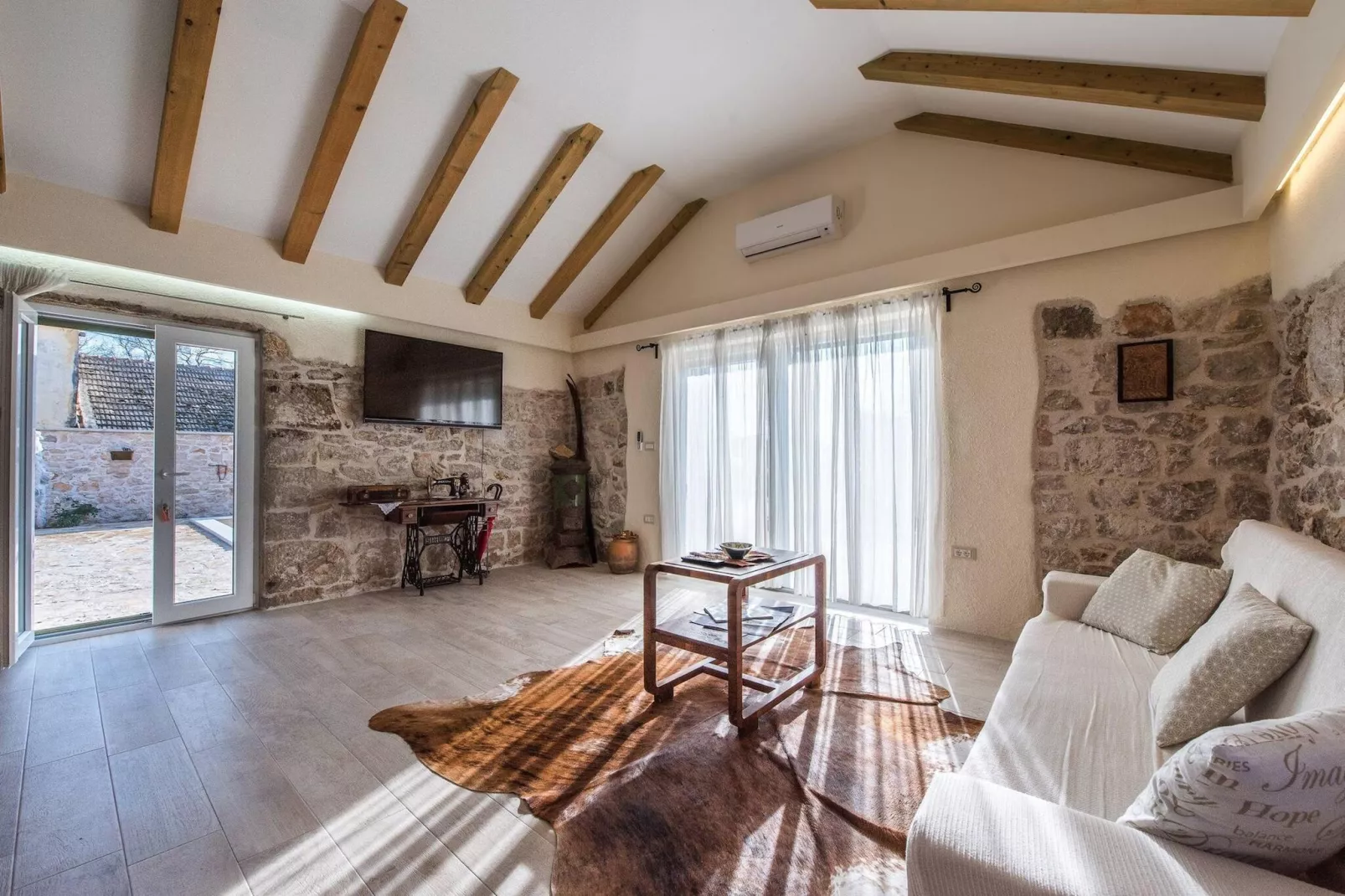 Authentic Villa Zvonko