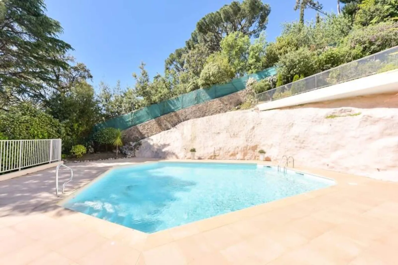 Résidence 2p Au Calme, Vue Mer, Piscine Et Garage.