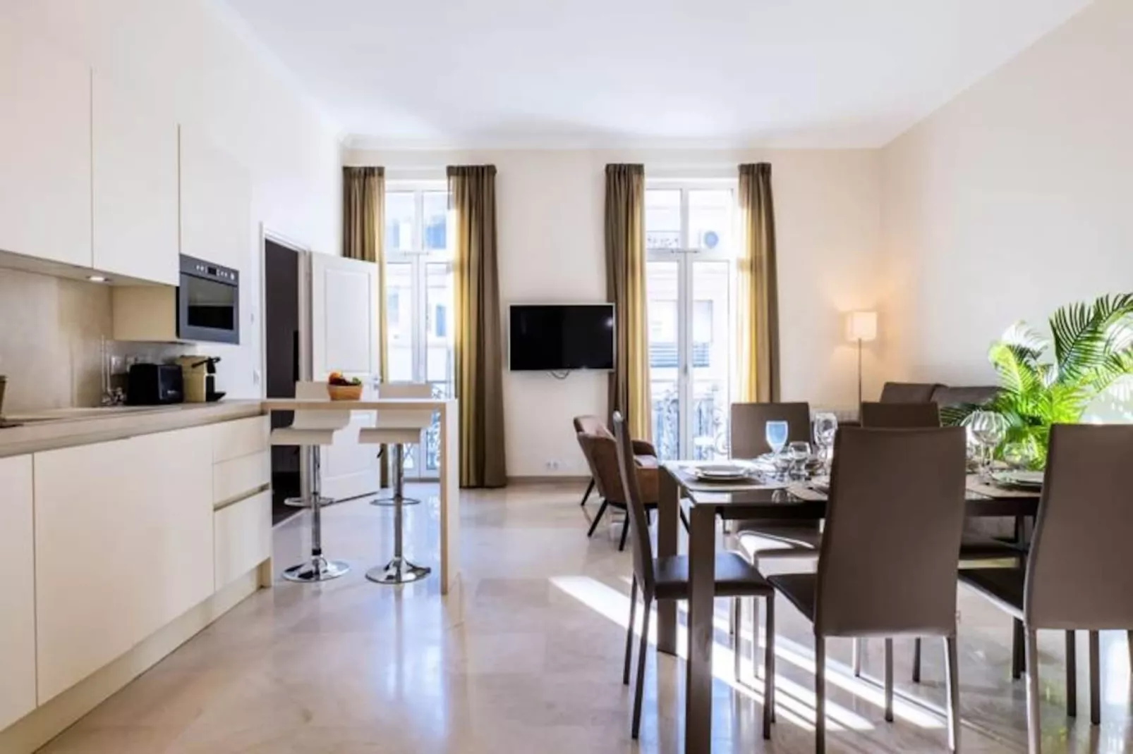 Résidence 3 Pièces Rue D’antibes à Deux Pas Du Palais Des Festivals