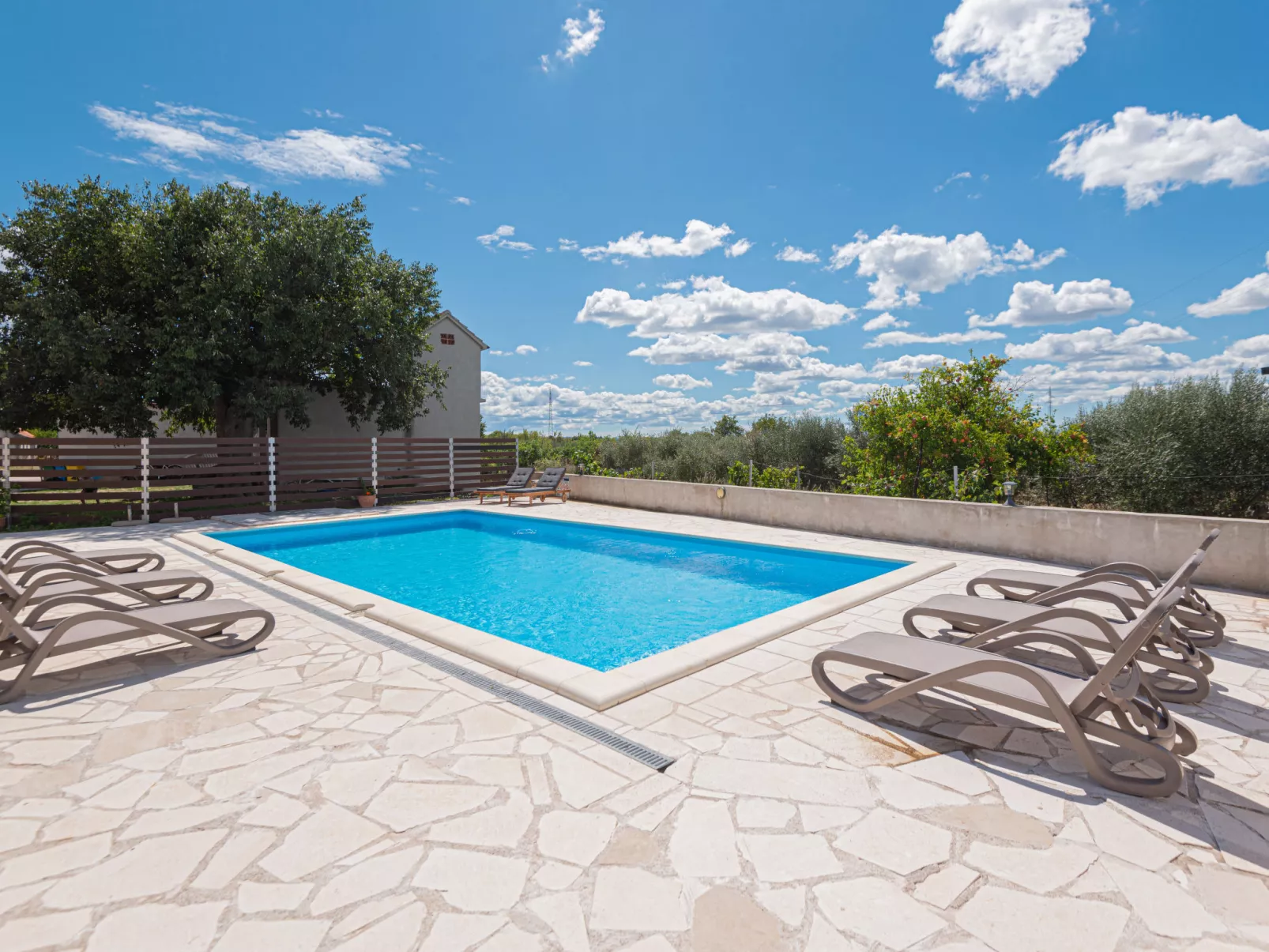 Rural Villa Olive Krka-Buiten