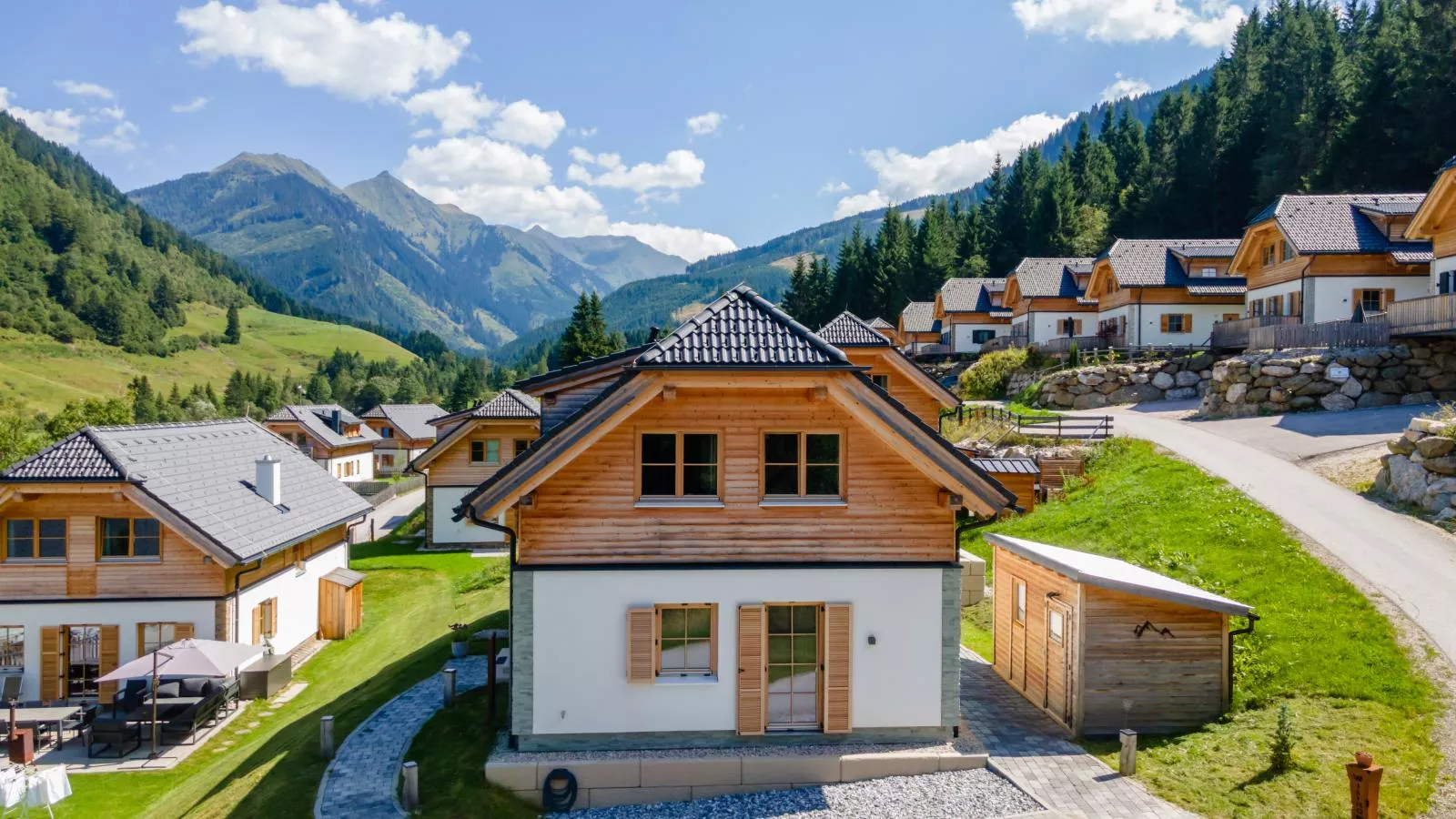 Haus Liene-Buitenkant zomer