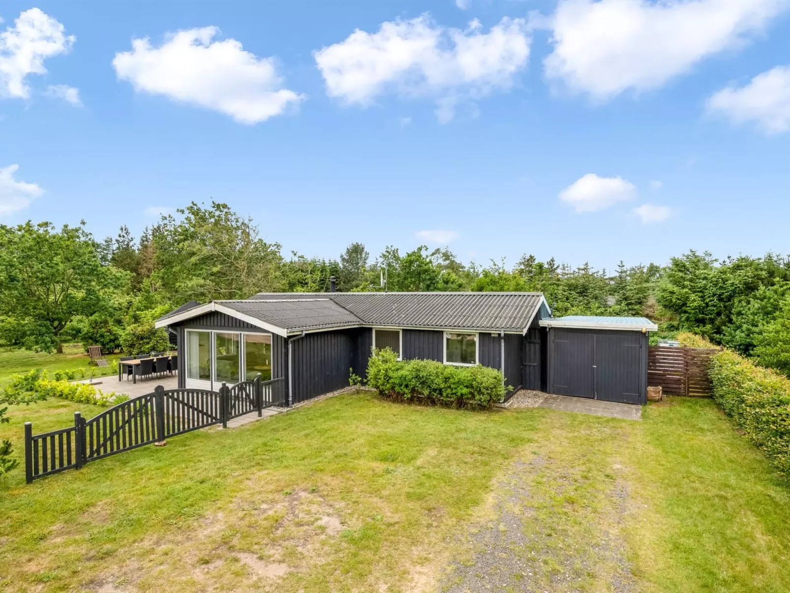 "Embla" - 500m to the fjord