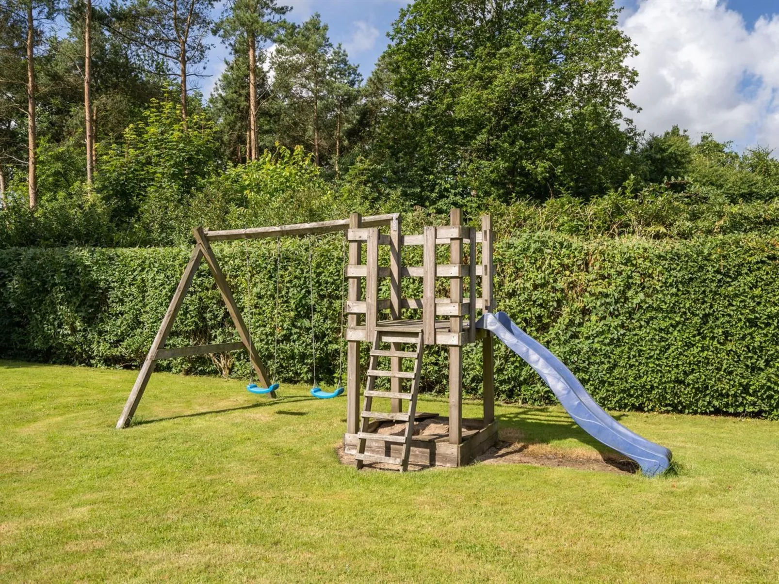 "Anica" - 29km from the sea