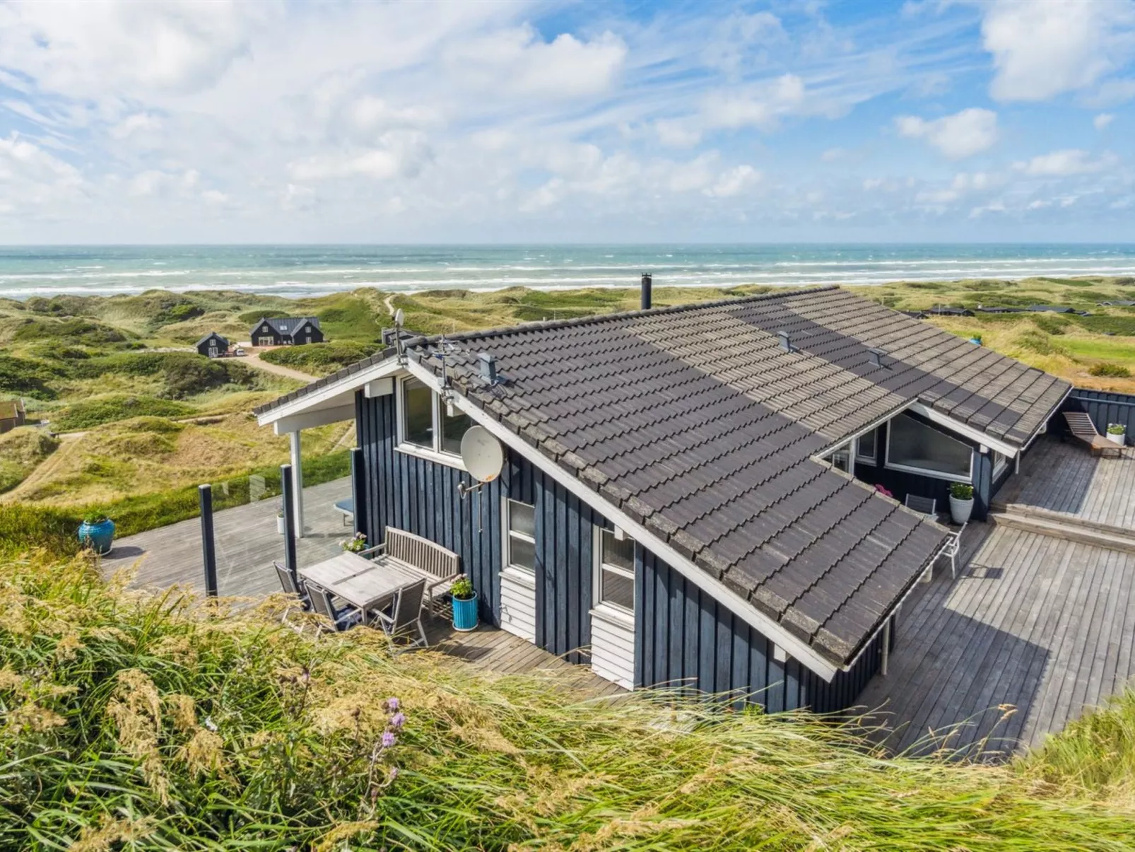 "Alyssa" - 300m from the sea