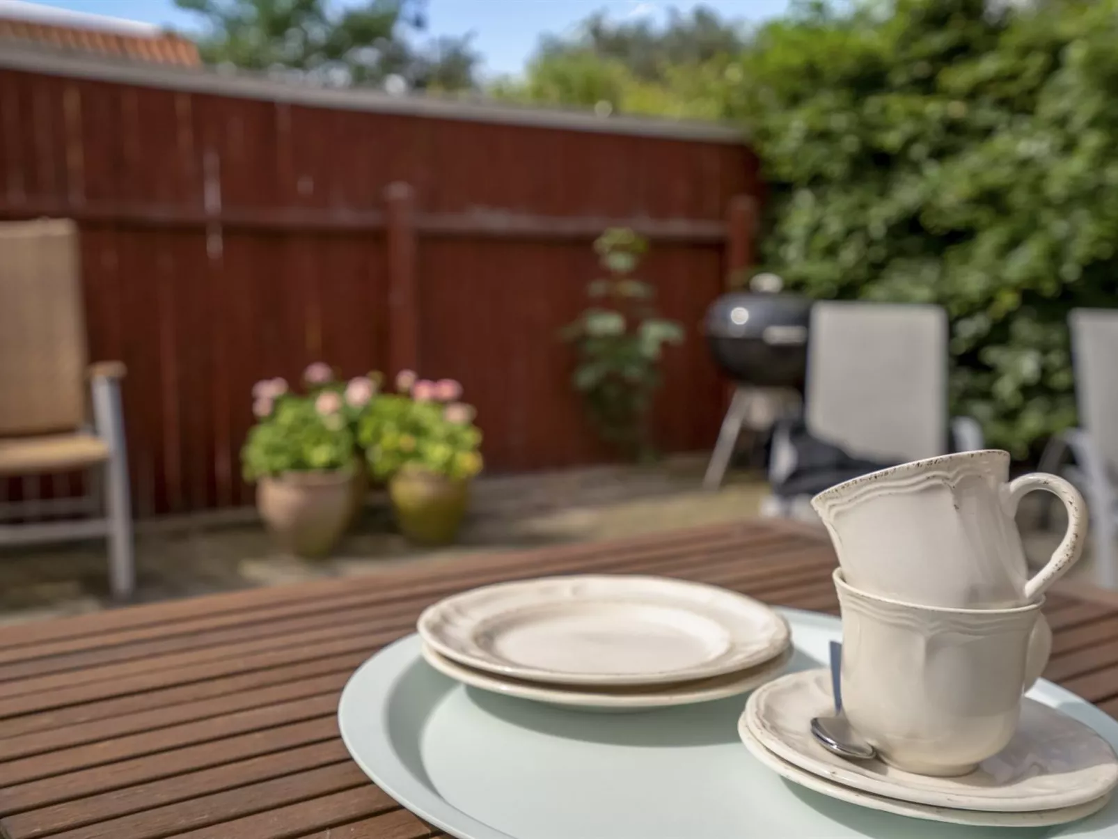 "Stephie" - 1.1km from the sea