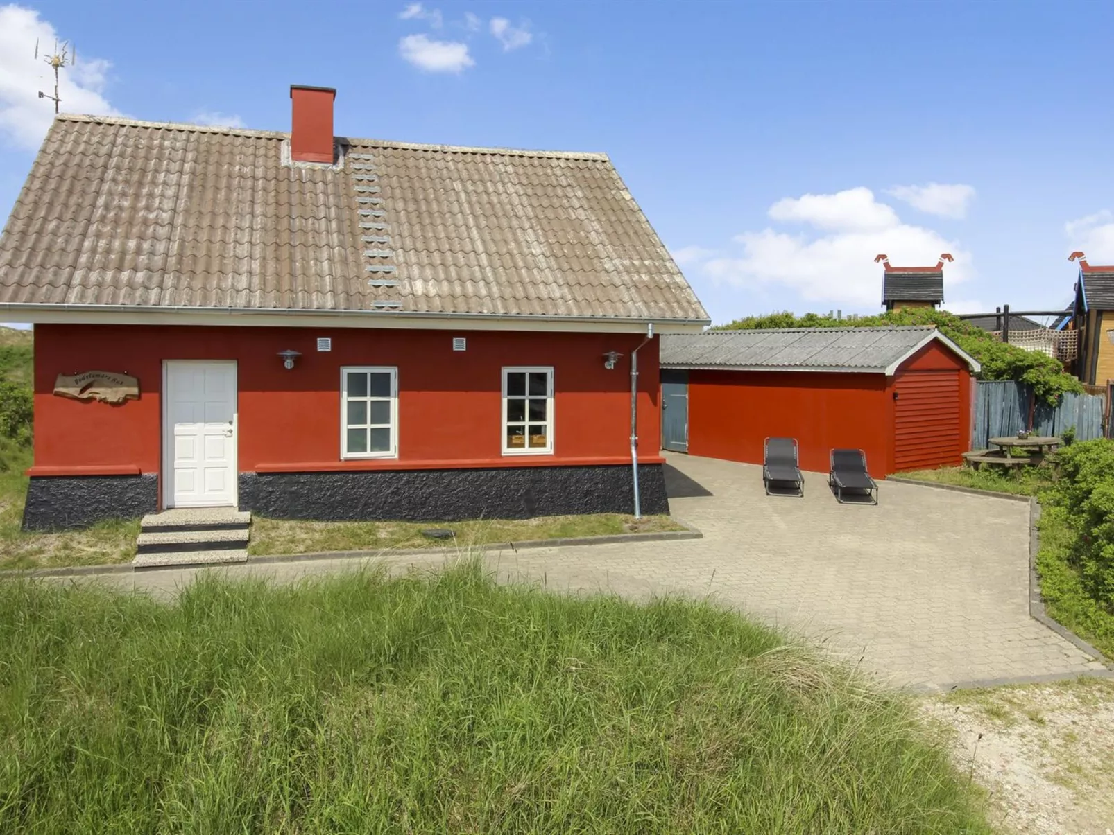 "Karla" - 100m from the sea