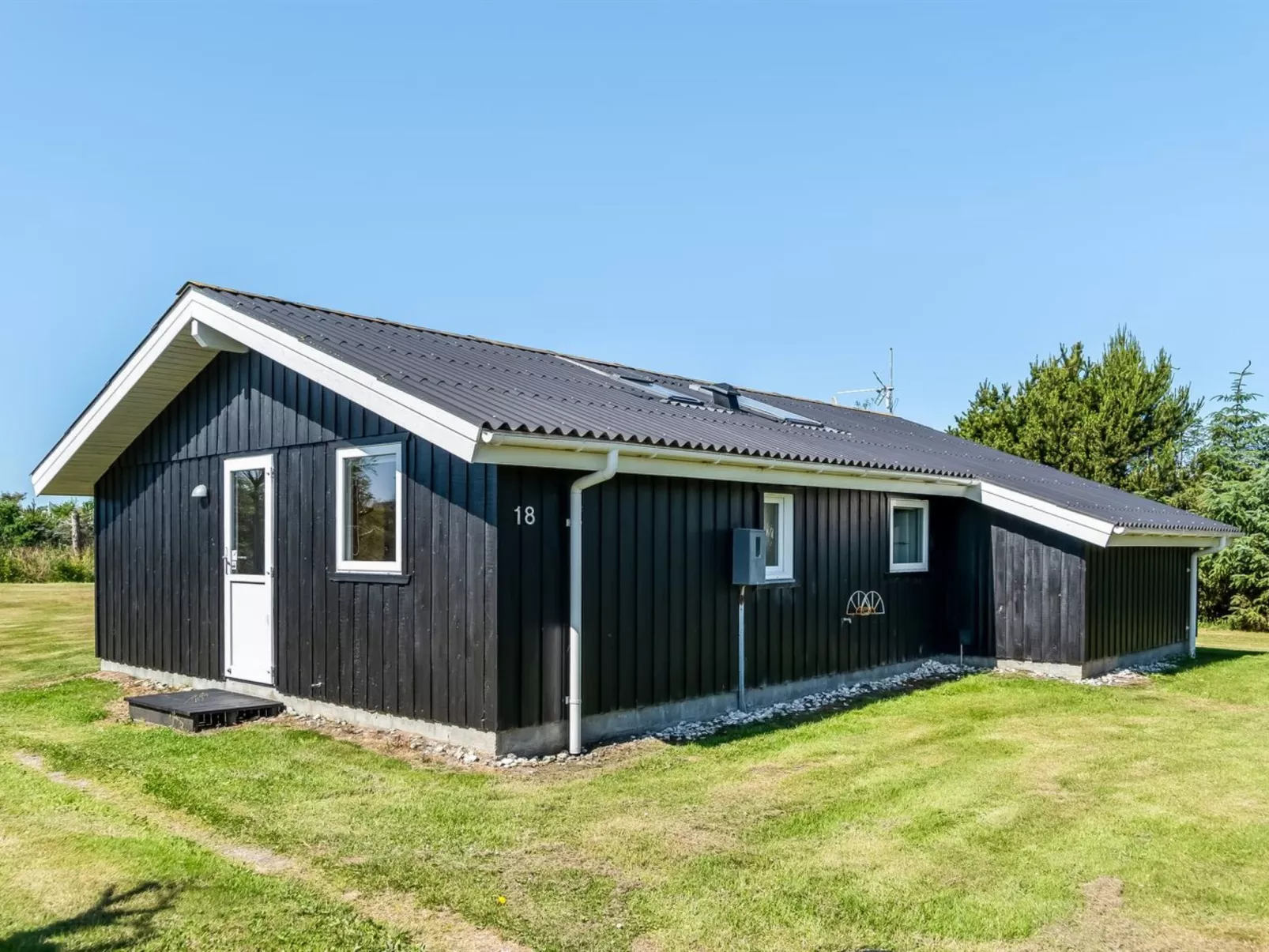 "Guja" - 1km from the sea