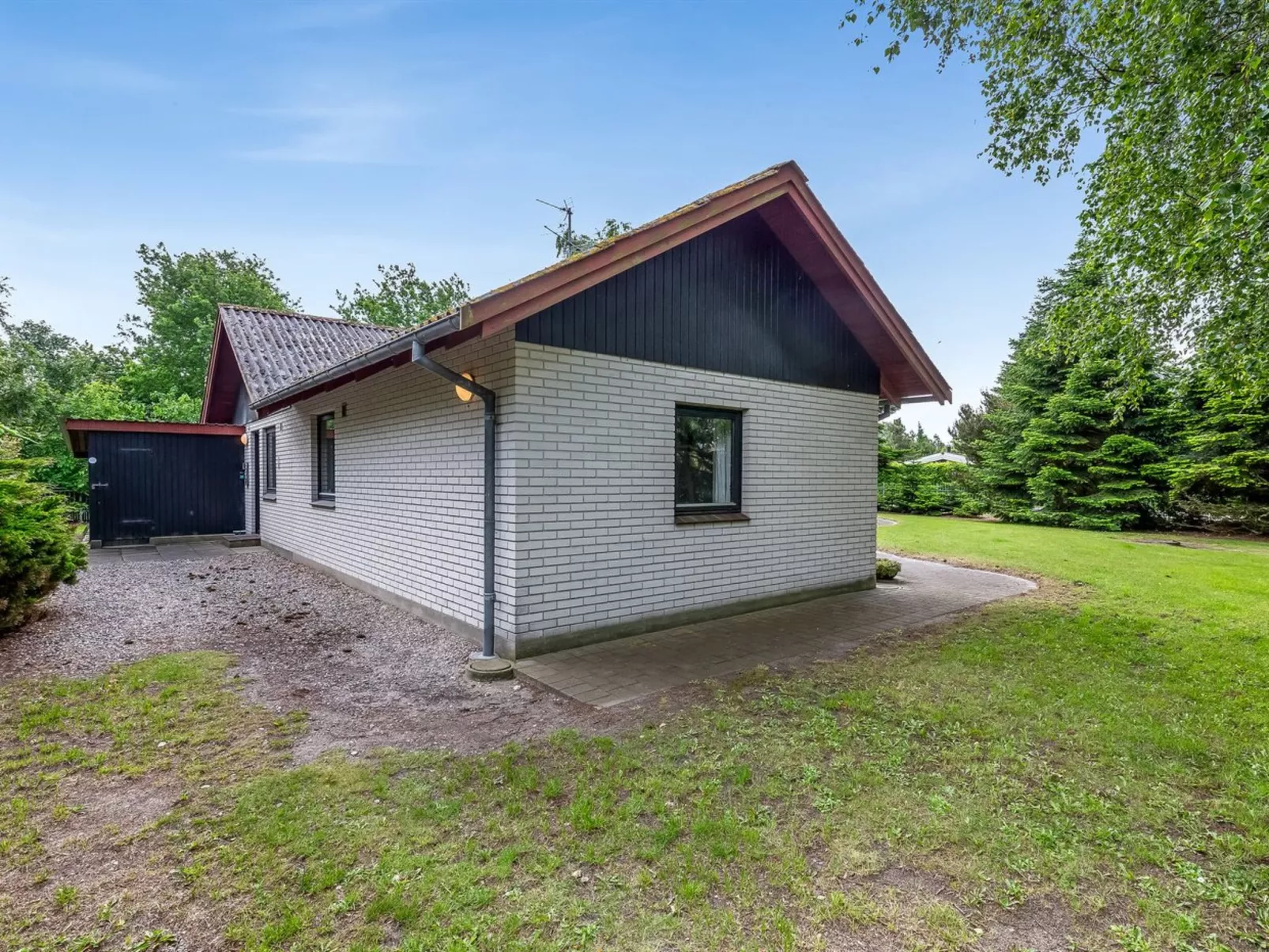 "Hanka" - 500m from the sea