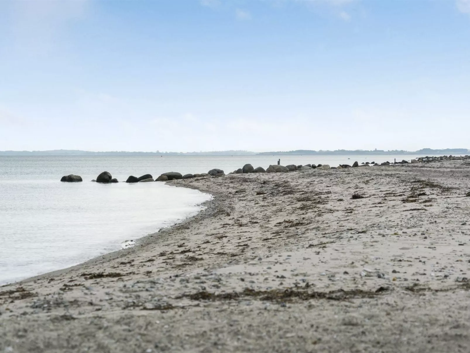 "Alvina" - 25m from the sea