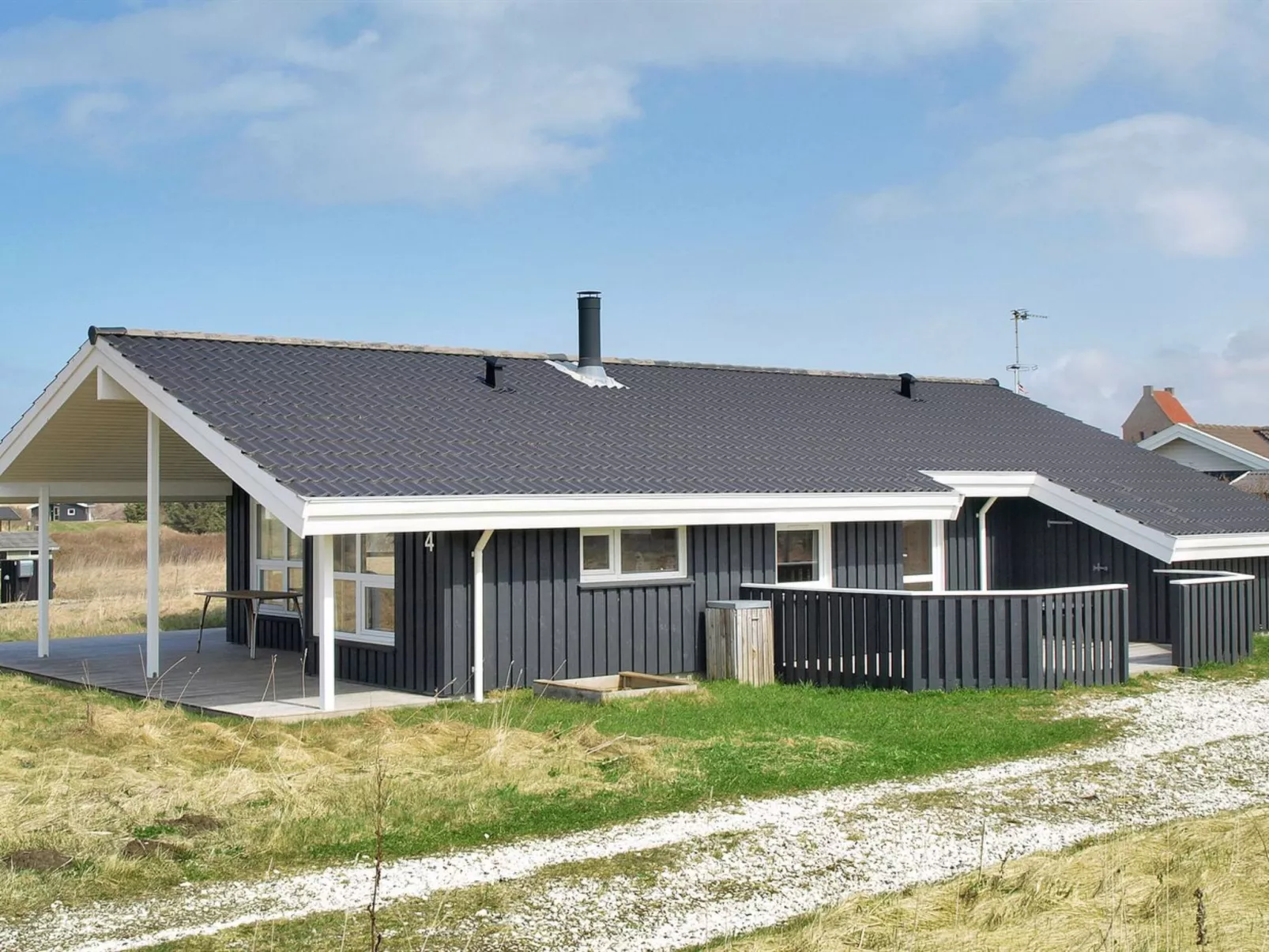 "Alana" - 346m from the sea