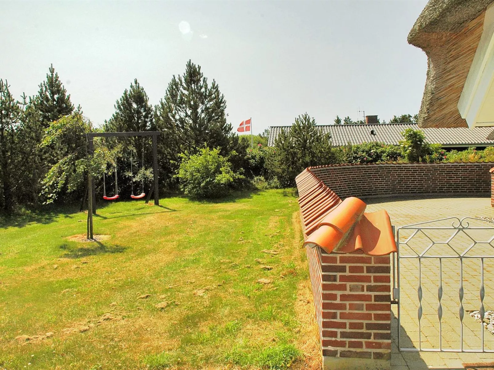 "Carolin" - 400m from the sea