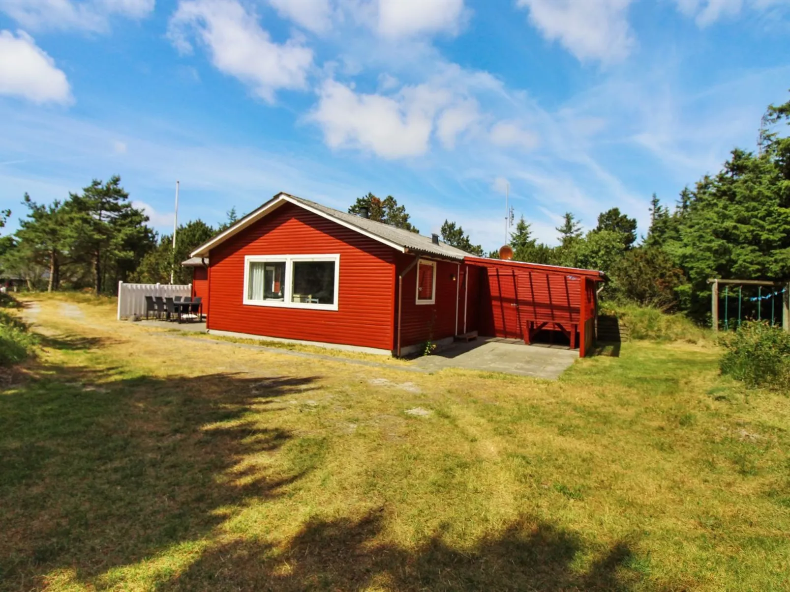 "Ahti" - 900m from the sea