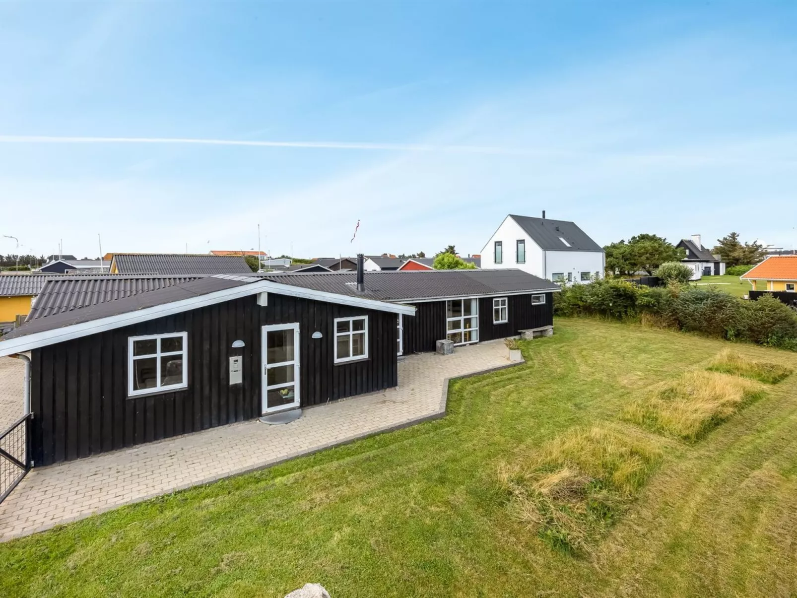 "Fabio" - 450m from the sea