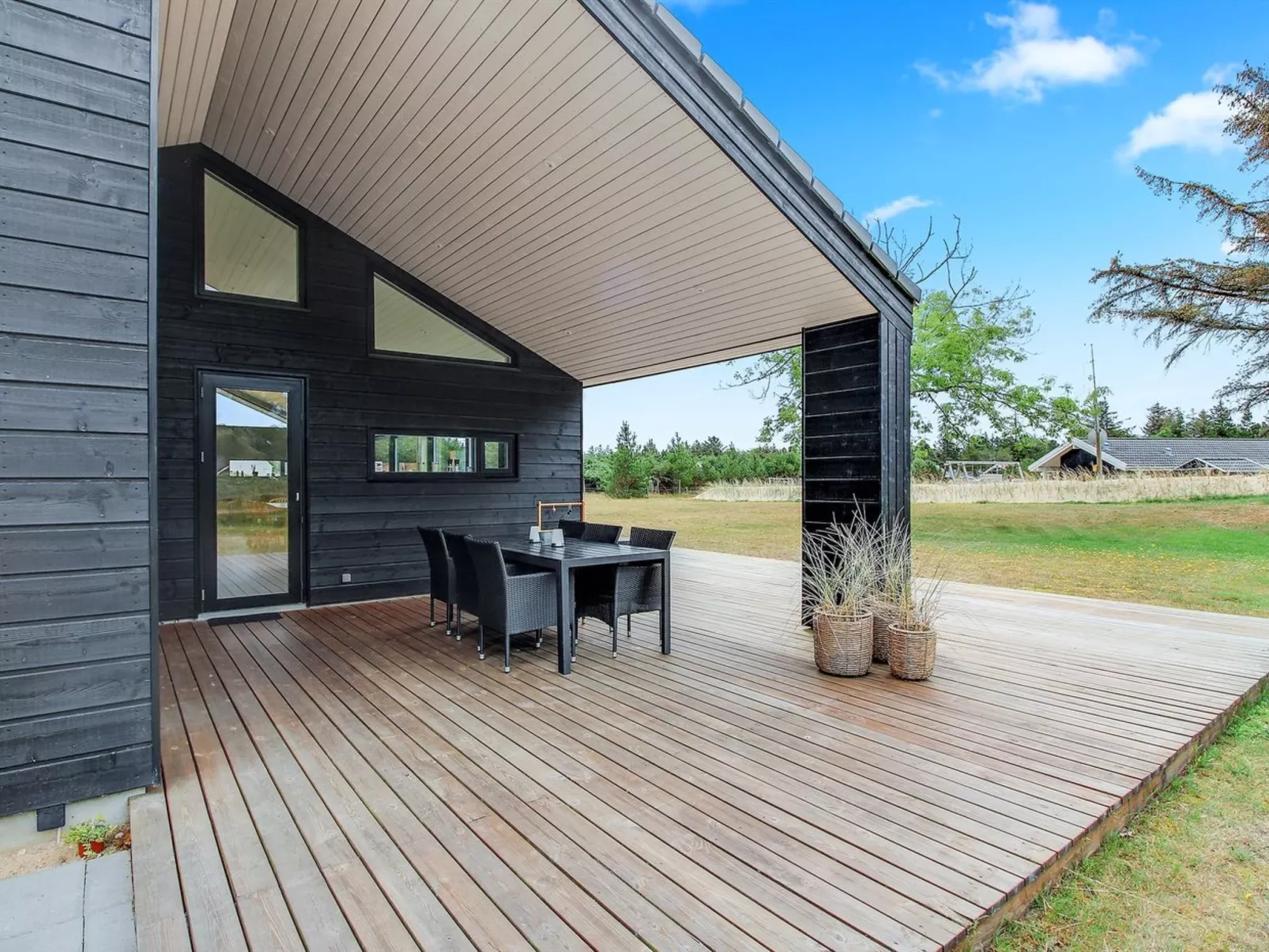 "Vasilka" - 800m from the sea