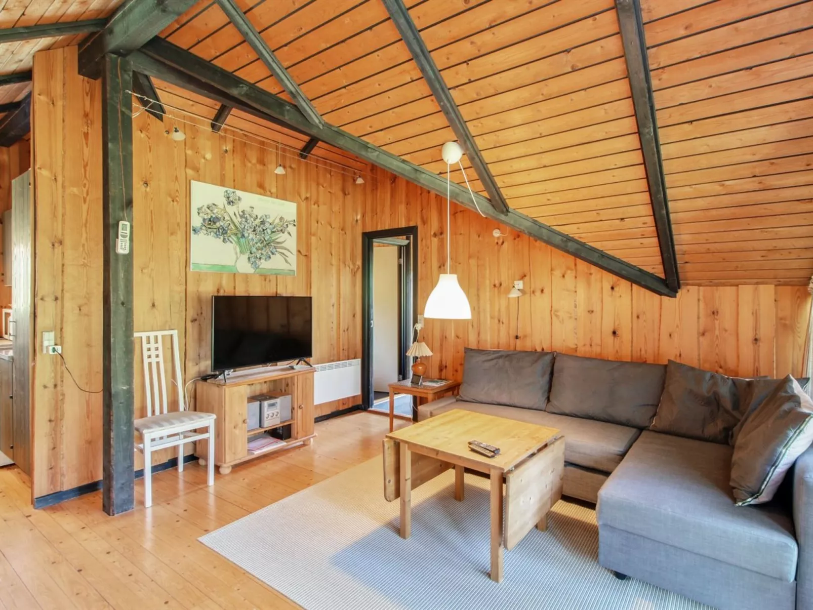 "Melba" - 8km from the sea