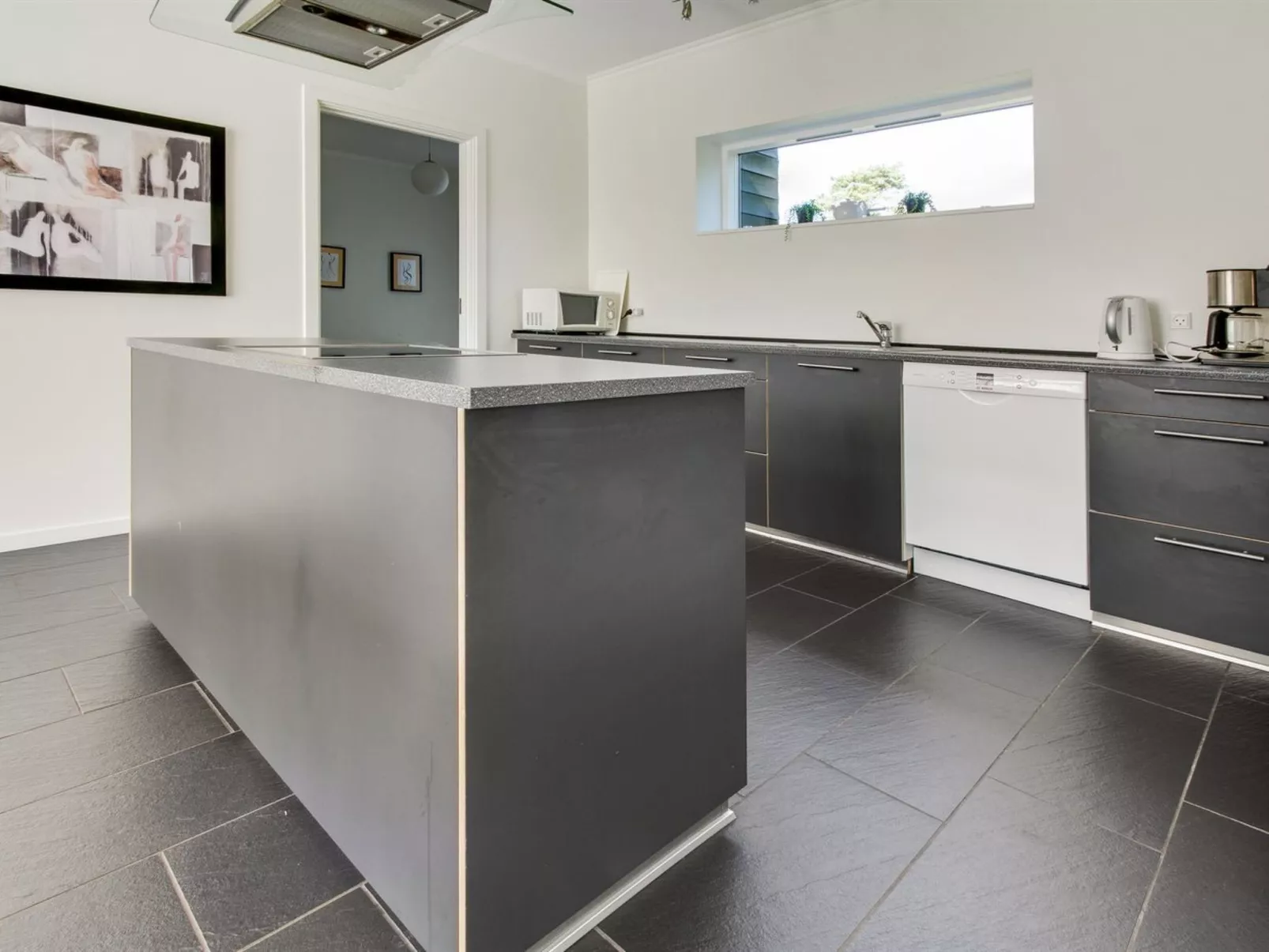 "Edda" - 400m from the sea