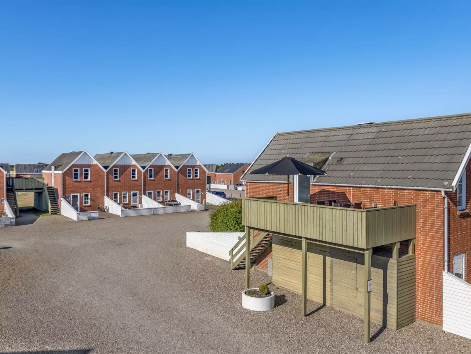 "Reimund" - 2.3km from the sea