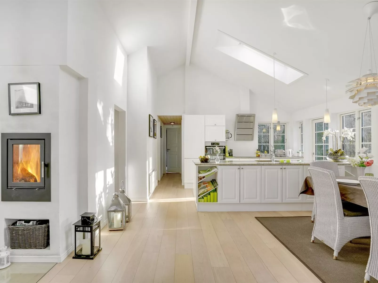 "Amine" - 700m from the sea