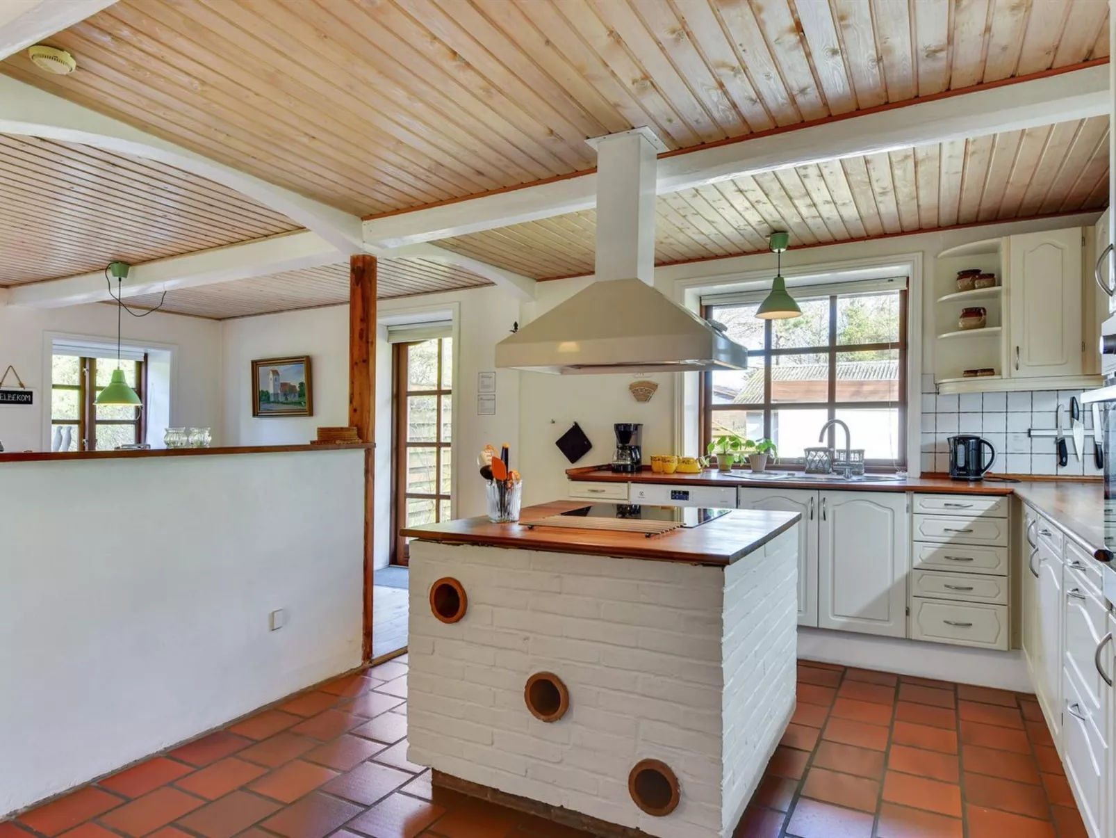 "Iiro" - 2.5km from the sea