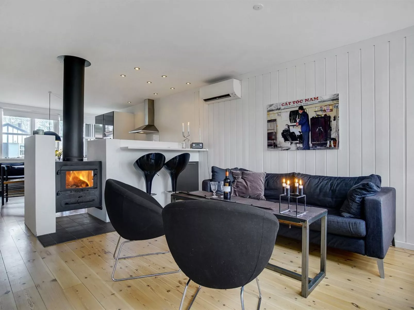 "Elfride" - 200m from the sea