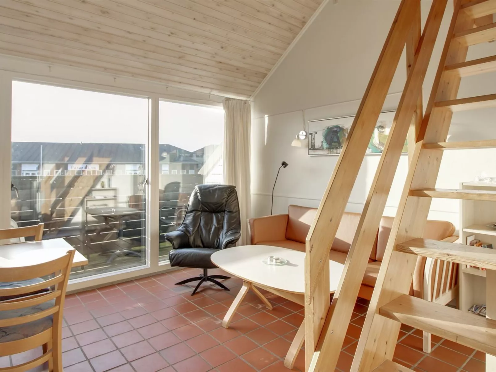 "Ronia" - 100m from the sea