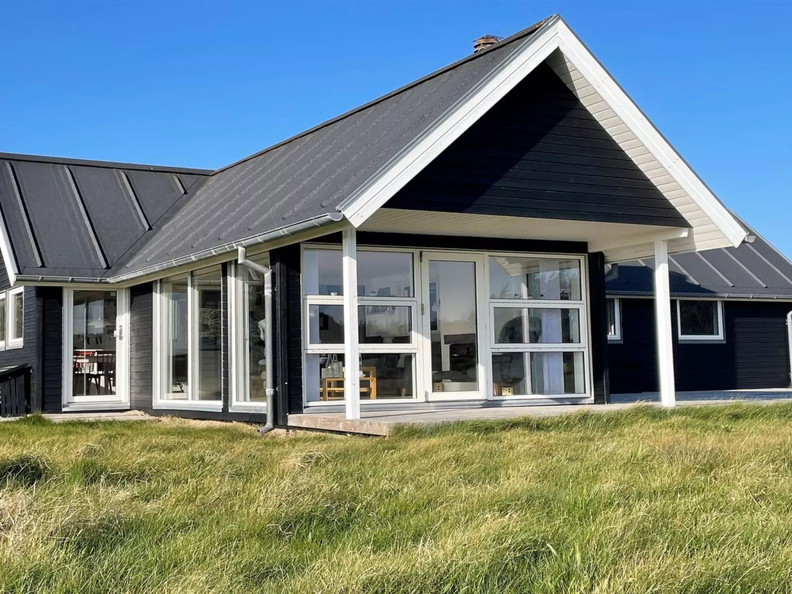 "Carelle" - 300m from the sea-Buiten