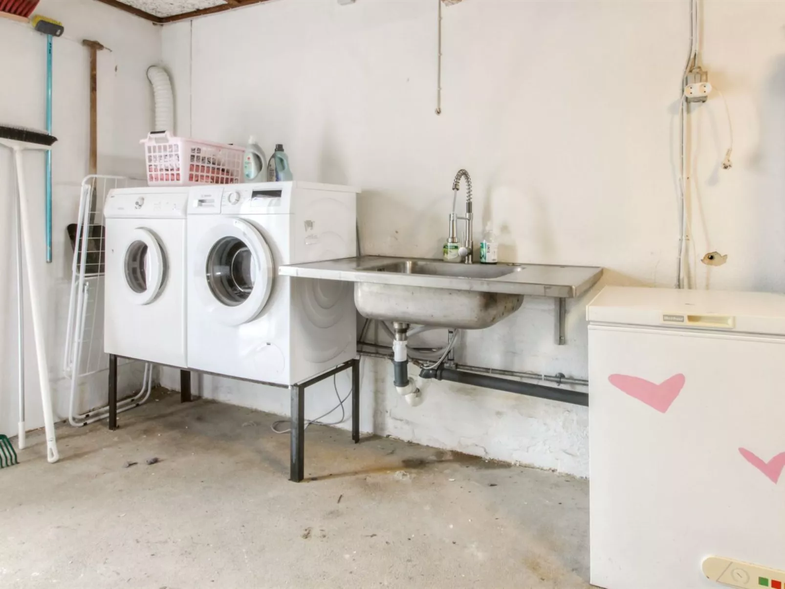 "Kita" - 500m from the sea